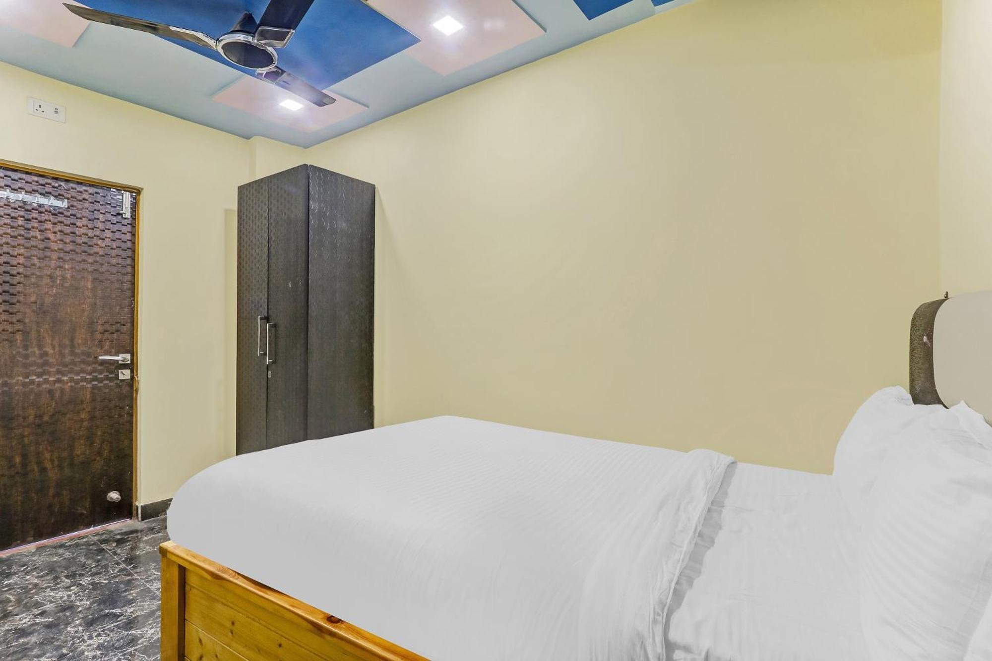 Oyo Prakash Landmark 3*